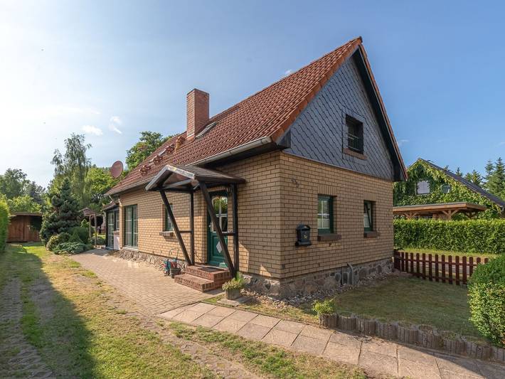 Ferienhaus für 4 Personen, mit Garten und Terrasse, mit Haustier in Jabel