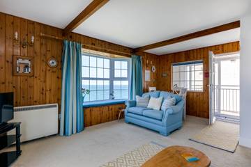 Glamping for 3 People in South West England, Cornwall, Photo 3