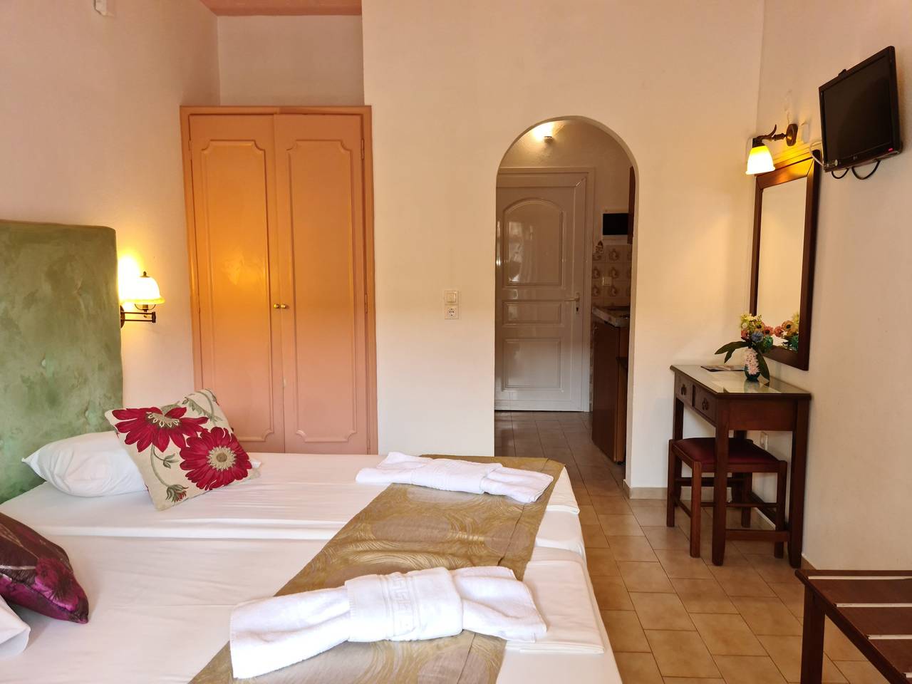 Hel studio-lejlighed, Studio for 2 personer med balkon in Benitses, Corfu, Korfu