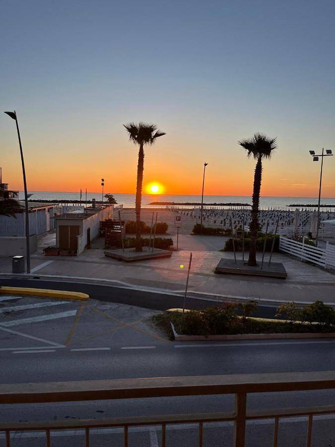 Ferienwohnung für 6 Personen, mit Ausblick und Balkon in Civitanova Marche
