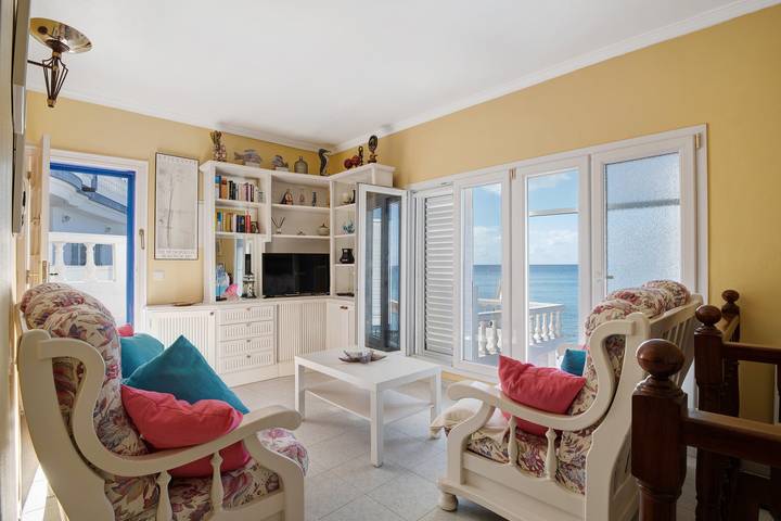 Entire apartment, Vacation Apartment 'Carmencita' with Sea View, Wi-Fi and Air Conditioning in Puerto del Carmen, Tías
