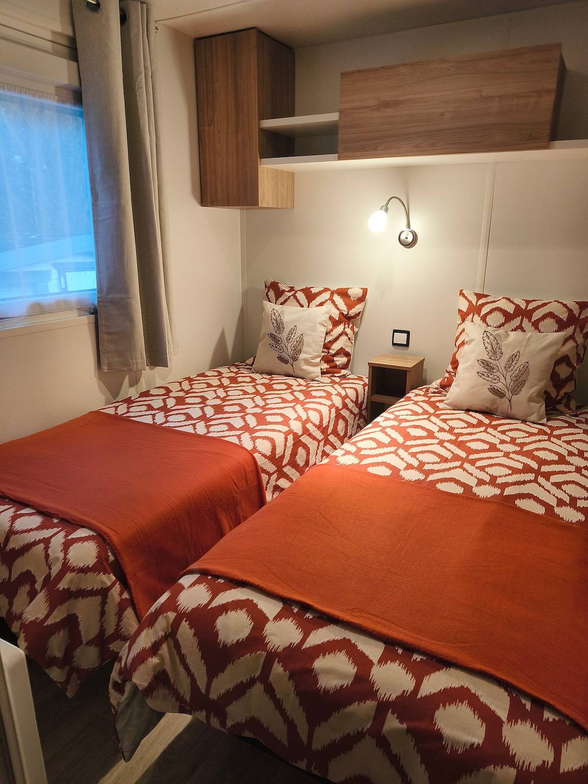 Mobil-home « Lurielle » con piscina compartida, terraza común y jardín privado in Blonville-sur-Mer, Region de Lisieux