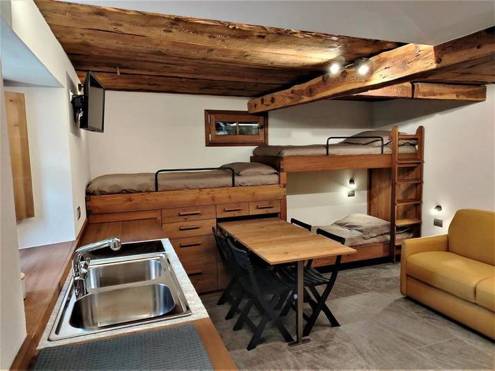 Gîte pour 4 personnes, avec jardin dans Alpe Devero - 2