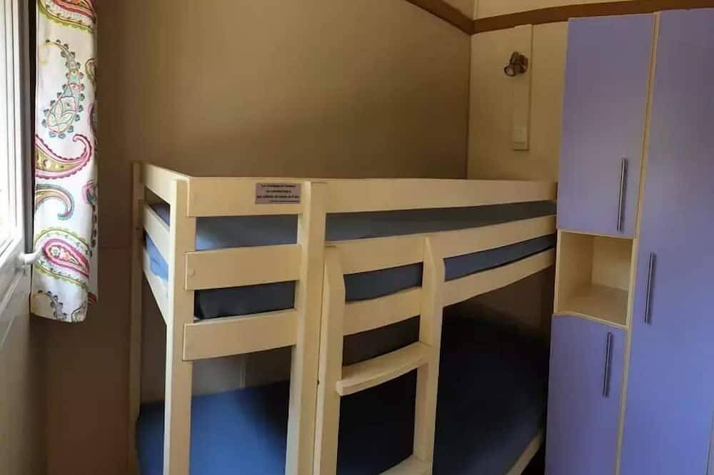 Chalet Samoa Climatisé 6 personnes 6 personnes in Saint-Didier-sous-Aubenas, Ardèche