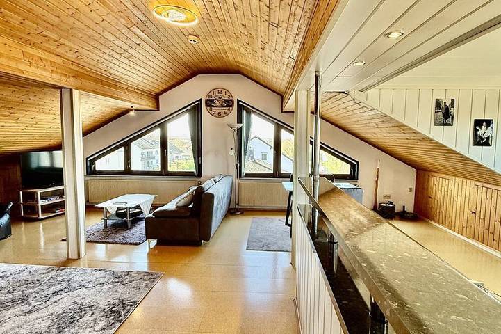 Ferienwohnung für 7 Personen, mit Pool und Garten in Villmar