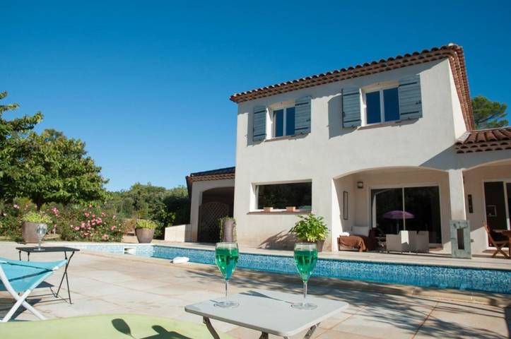 Chambre d’hôte pour 3 personnes, avec piscine et jardin ainsi que sauna et jacuzzi à Lorgues - 4