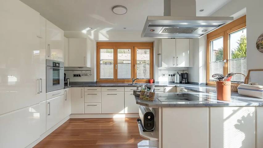Ferienhaus für 7 Personen, mit Balkon und Terrasse sowie Garten und Sauna in Bühl am Alpsee - 2