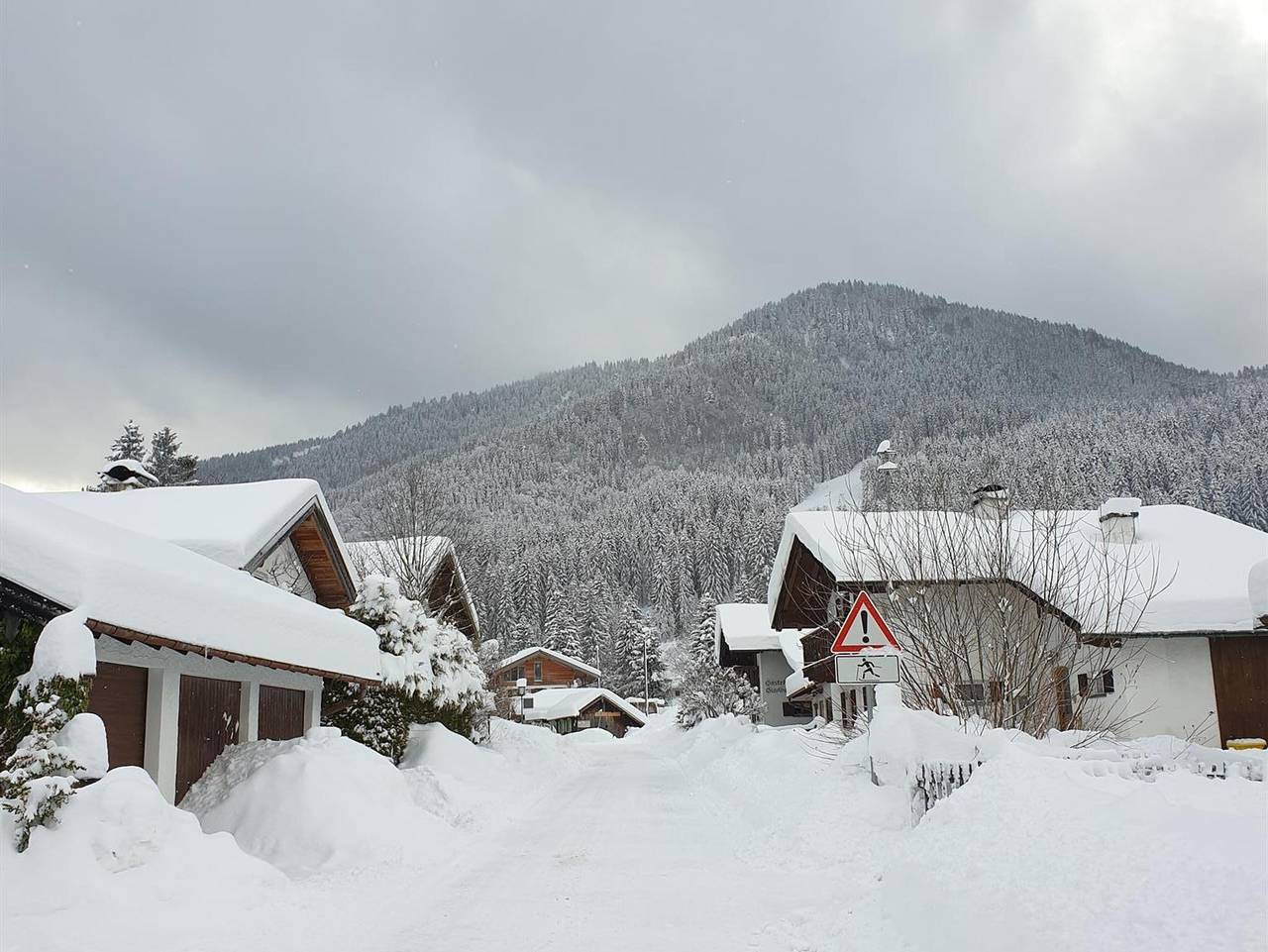 Ganze Ferienwohnung, Gasthof Stern - Ferienwohnung Schlüsselblume in Unterammergau, Bayerische Alpen