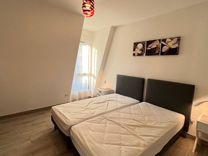 Ganze Wohnung, Charmantes, modernes und helles T2 mit Klimaanlage und Parkplatz in Aix-les-Bains in Aix-les-Bains, Chambéry und Umgebung