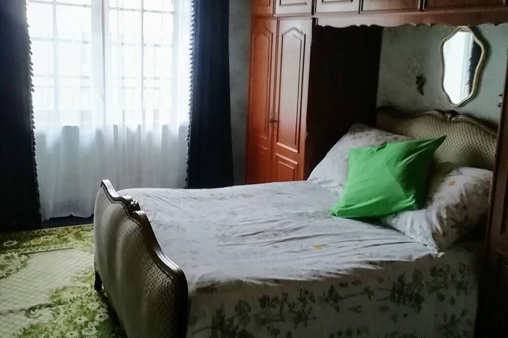 Large charming gîte with breathtaking view of Brocéliande Paimpont forest in Paimpont, Rennes und Umgebung