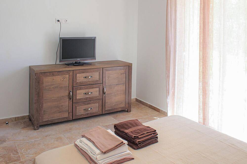 Amazing home in Grignan in Grignan, Nyons region