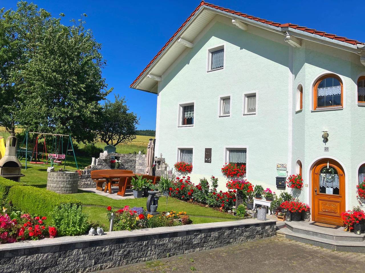 Ferienwohnung Haus Elfriede - Fewo 1 85 qm in Neukirchen beim Heiligen Blut, Ostbayern