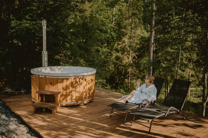Apartament wakacyjny dla 3 osób, z jacuzzi i ogród oraz basen i sauna - 1
