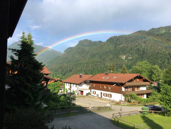 Ganze Ferienwohnung, Alpenresidenz Mattenklotz - Ferienwohnung 46 qm separates Schlafzimmer und Süd-West-Balkon in Sachrang, Aschau im Chiemgau