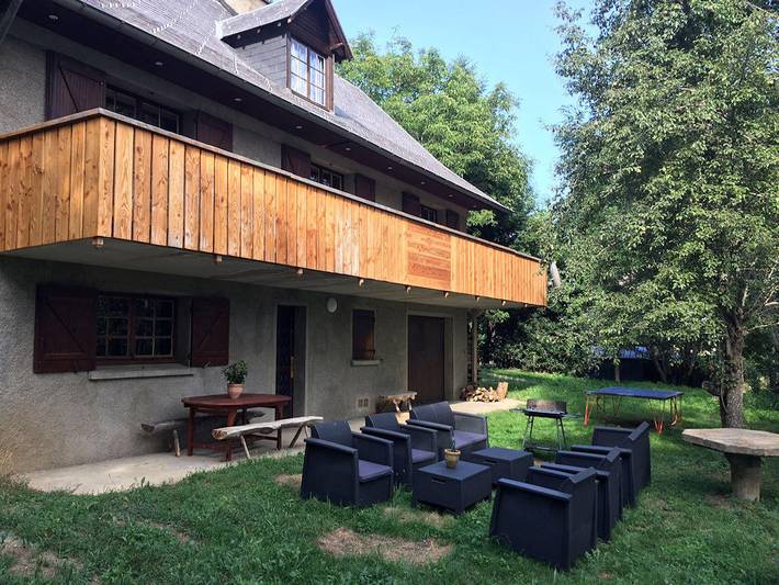 Chalet pour 12 personnes, avec jardin et terrasse, animaux acceptés