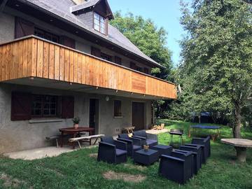 Maison de campagne pour 12 personnes, avec terrasse et jardin, animaux acceptés à Garin