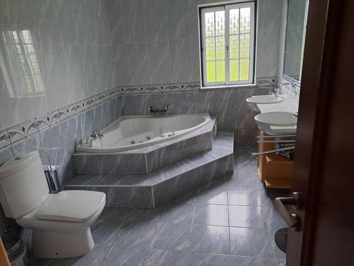 Casa rural para 8 personas, con Balcón y Jacuzzi además de Jardín y Vistas al lago en Distrito de Viseu - 2
