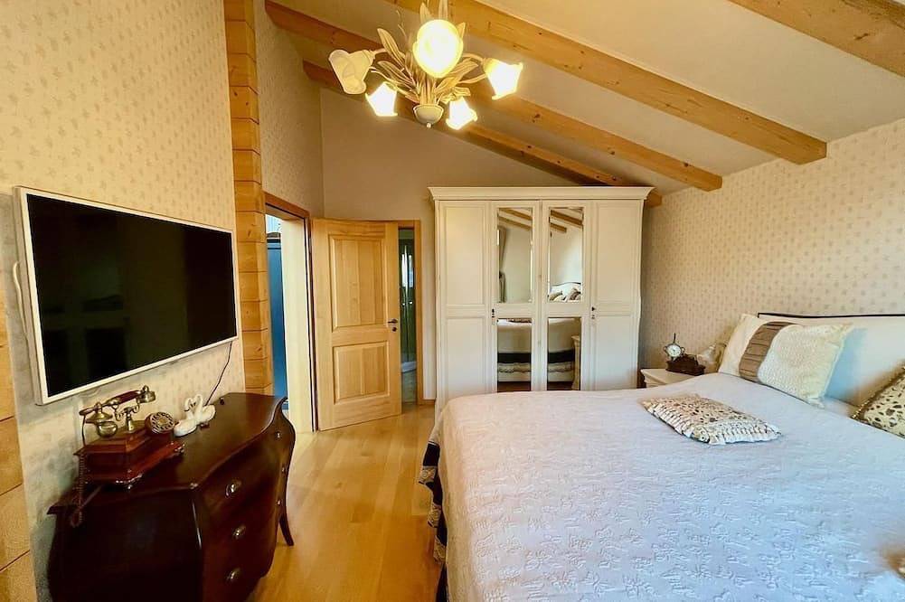 Luxuriöses Chalet - Walensee - Schwimmbad - Sauna in Walensee (Heidiland), Quarten