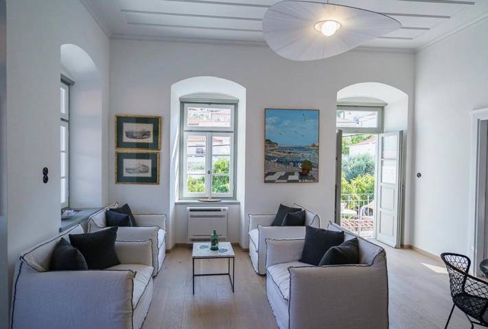 Appart’hôtel pour 4 personnes, avec Balcon ainsi que Terrasse et Vue à Hydra