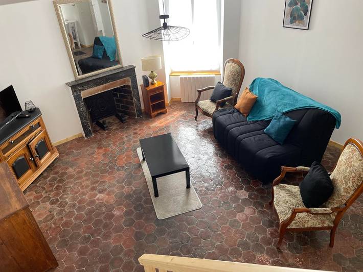 Renoviertes Haus im Ruhigen Dorf mit Privatem Hof in Junay, Region Avallon