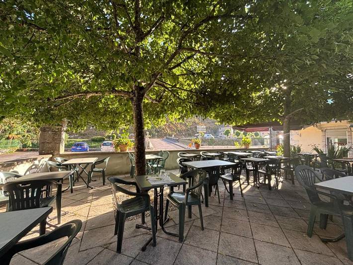 Hôtel pour 2 personnes, avec terrasse dans Lods - 2