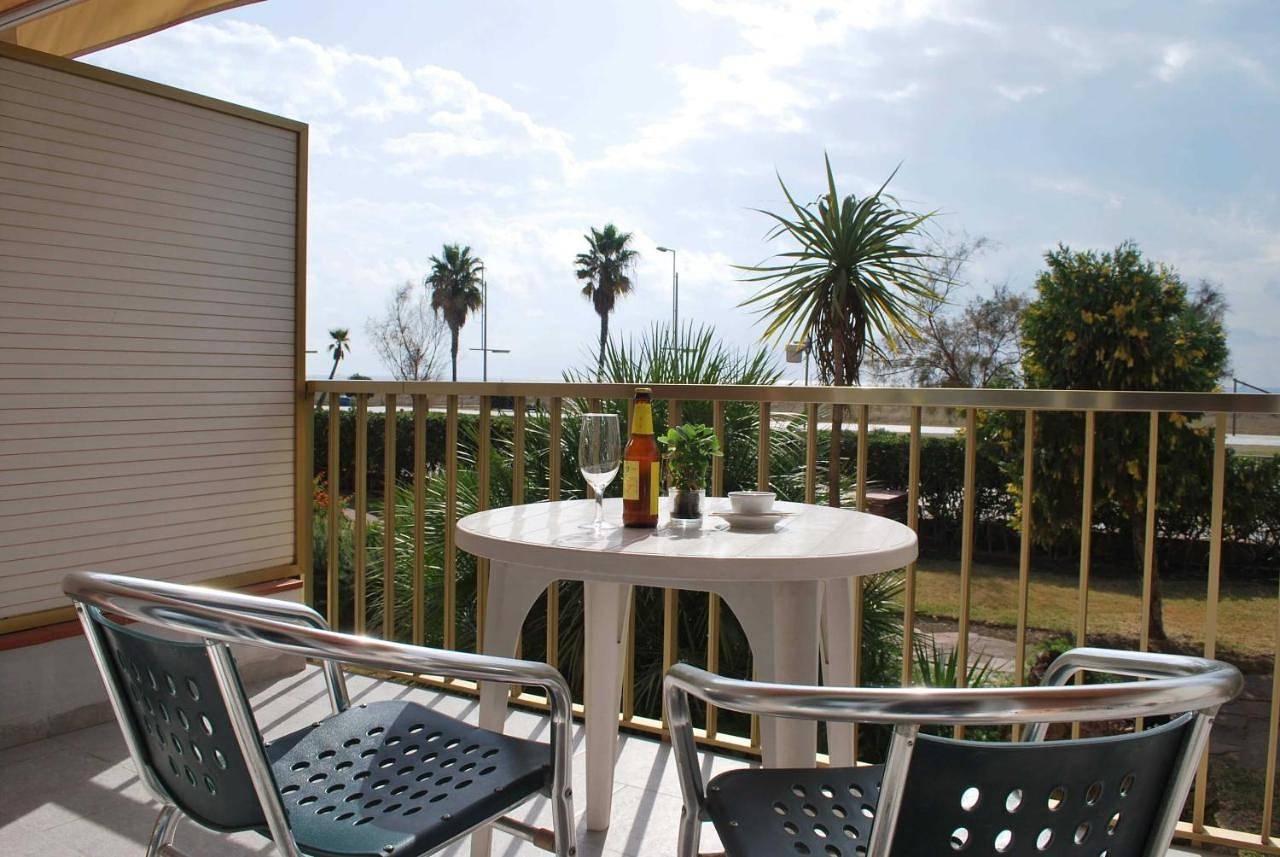 Aparthotel Solifemar in Castelldefels, Baix Llobregat