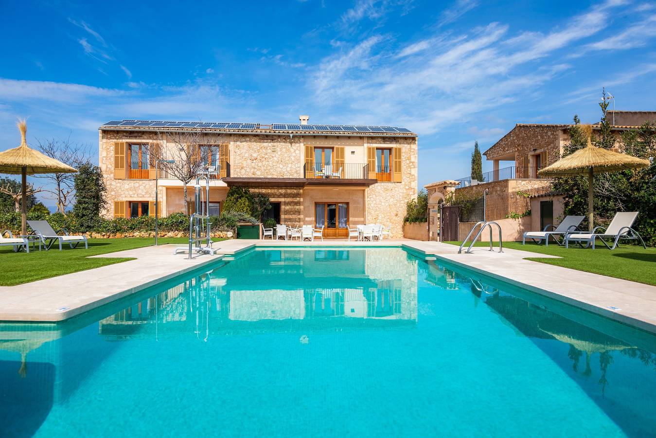 Ολόκληρο το διαμέρισμα, Apartment S Hort Can Capità Familiar Superior 2 close to the Sea with Shared Pool & Wi-Fi in Ariany, Majorca Center