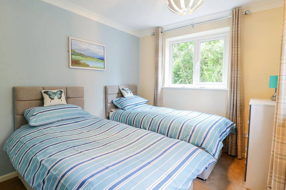Entire apartment, Tanglewood, family friendly, character holiday cottage in Rhos-On-Sea in Rhos on Sea, Conwy region