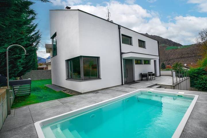 Villa für 8 Personen, mit Garten und Balkon - 1