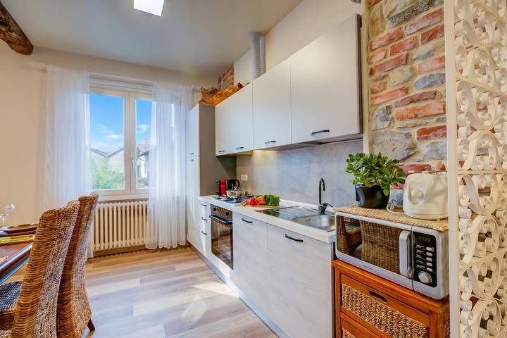La Valbinella Few Meters From Varese Lake + Parking (Sleeps 4) in Voltorre, Gavirate