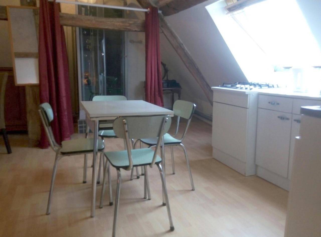 Appartement entier, Studio dans un cadre champetre in Saint-Parize-le-Châtel, Nièvre