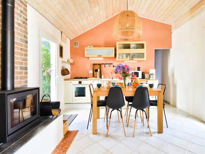 Gîte pour 7 personnes, avec jardin, adapté aux familles dans Plage De La Bosse L Epine