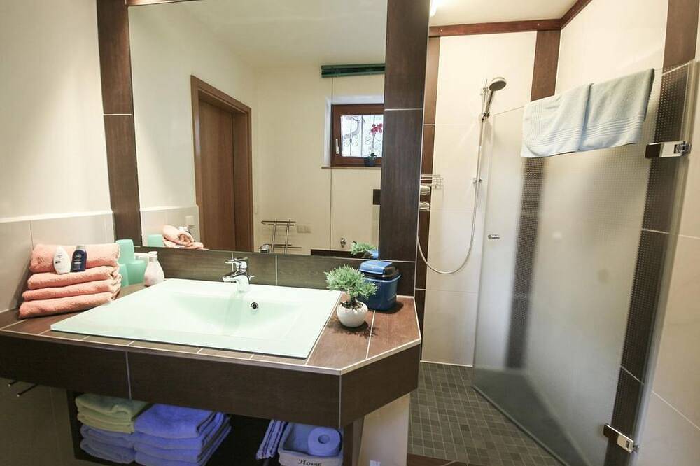 Ganze Wohnung, Ferienwohnung Estel - 4 Sterne Ferienwohnung Estel in Bärenstein, Erzgebirge