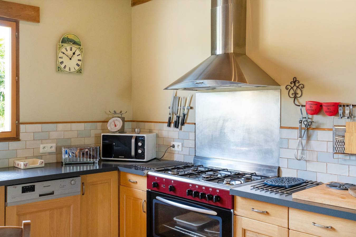 Ferienhaus 'Jouanhitte' mit privatem Pool, eigener Terrasse und Wlan in Bourrouillan, Gers