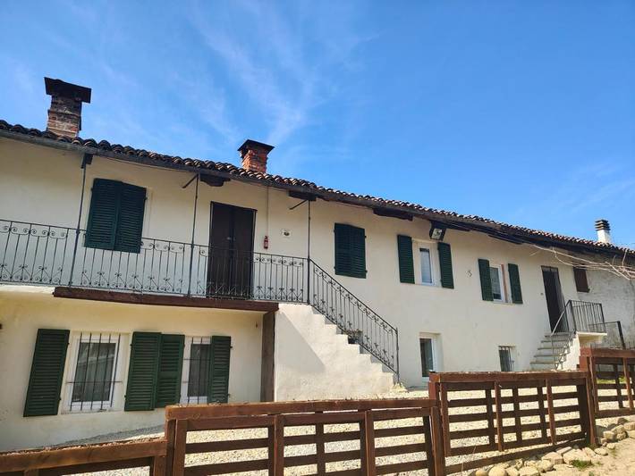 Maison de campagne pour 6 personnes, avec balcon et vue ainsi que jardin et piscine à Narzole - 2