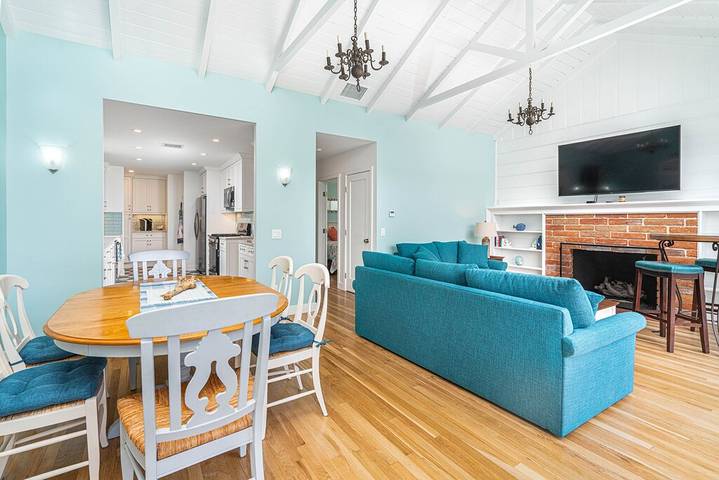 Vacation rental for 6 people, with terrace in Balboa Island