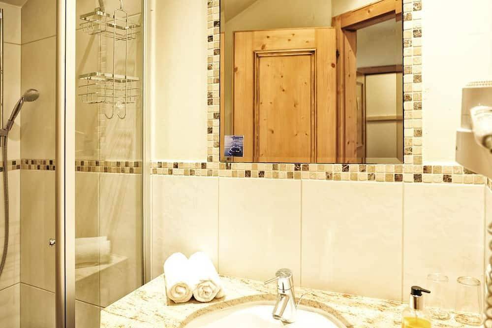 Adlerhorst room without balcony - Fischerwirt am See in Achenkirch, Brandenberger Alpen