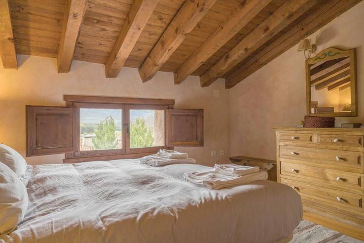 Casa rural para 4 personas, con Jacuzzi además de Terraza y Jardín en Navacepedilla de Corneja - 4