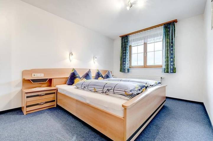 Ferienwohnung für 4 Personen, mit Terrasse und Garten in Sonntag - 2