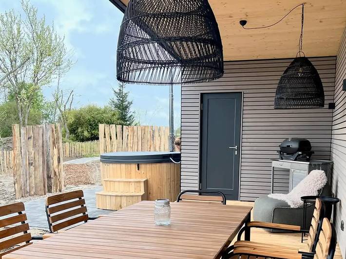 Bauernhof für 5 Personen, mit Whirlpool und Pool sowie Balkon und Garten, mit Haustier in Büsum-Wesselburen - 2