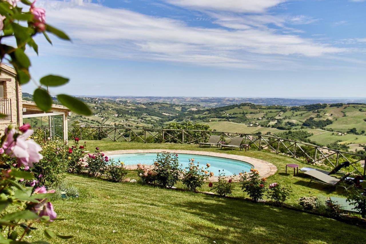 Refugium Veritas - entire Villa with Pool in Cupramontana, Provincia di Ancona