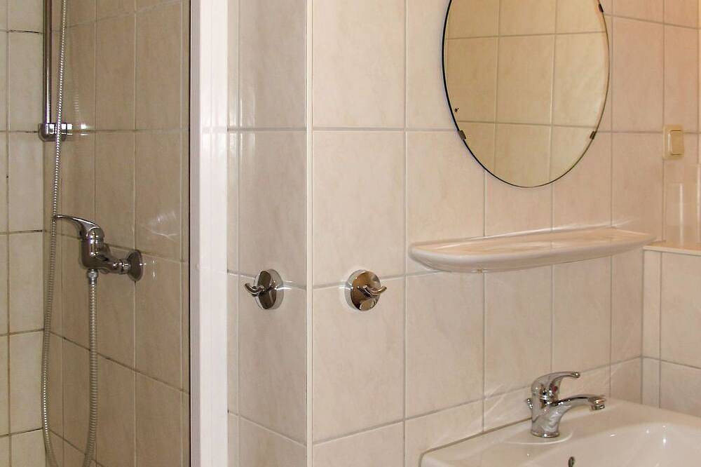 Appartement entier, Am Strom by Interhome in Waase, Ummanz