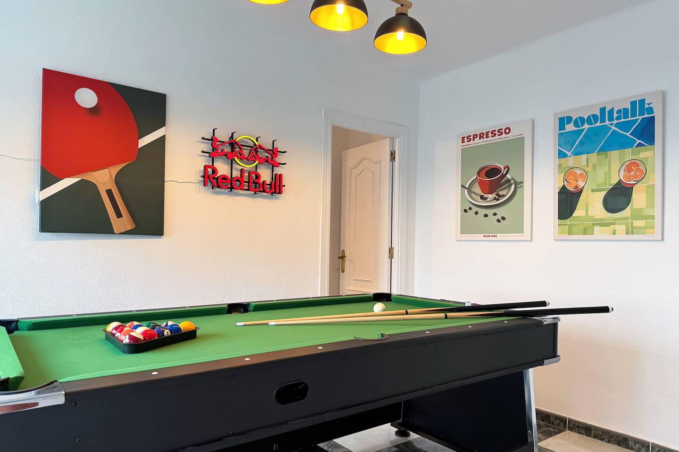 Villa 'Miramar' met zeezicht, Wi-Fi en airconditioning in Torre de Benagalbón, Rincón de la Victoria