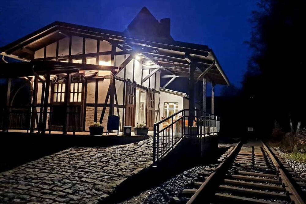 Doppelzimmer mit Wandverzierung - Museumsbahnhof Ahütte, foto 14