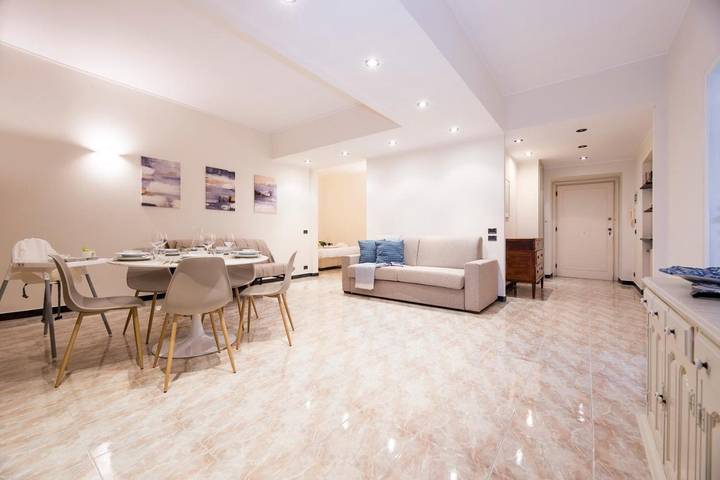 Appartamento per 6 persone, con Giardino e Piscina in Nervi (Genova)