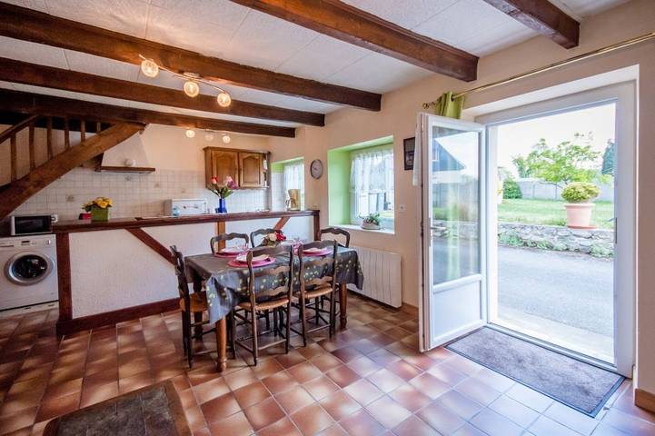 Gîte pour 2 personnes, avec jardin à Saint-Clet