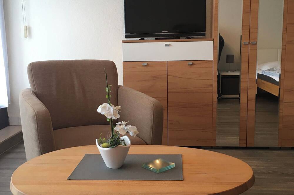 Appartement entier, Vacation Rental Near the Spa Park with a Pool, Sauna, and Garage in Bad Salzuflen, Arrondissement de Lippe