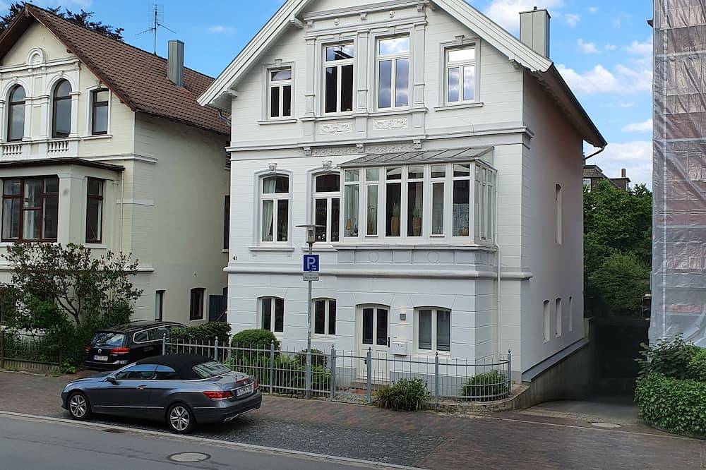 Ganze Wohnung, Im Dobbenviertel mit Garten 98 qm 3 Doppelzimmer in Oldenburg, Nordseeküste