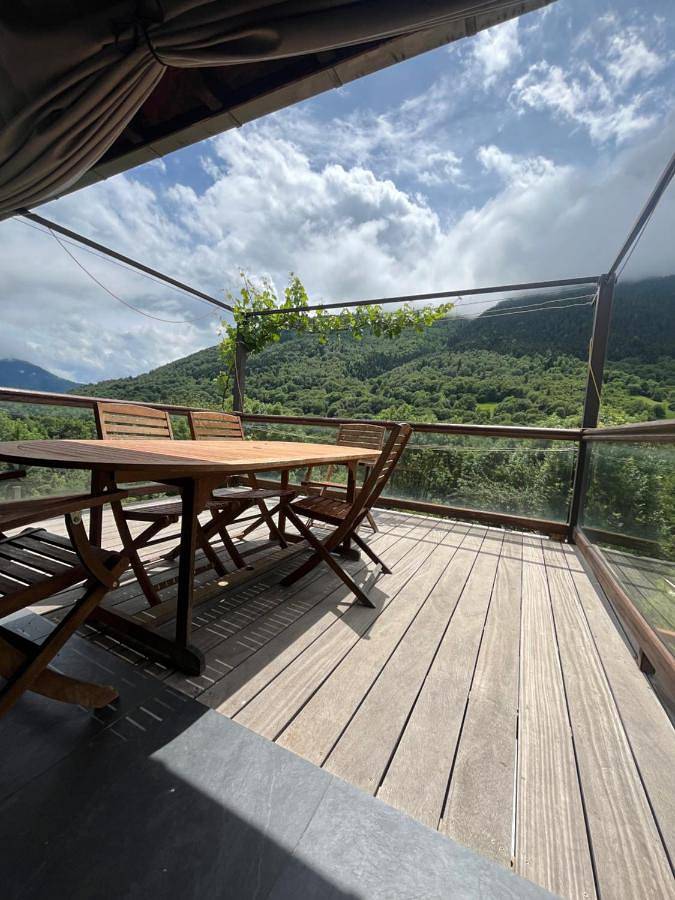 Location de vacances pour 6 personnes, avec vue et terrasse à Saint-Aventin - 2