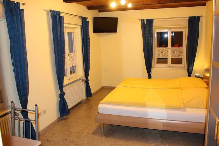 Ferienwohnung für 2 Personen, mit Garten und Sauna in Egloffstein - 2